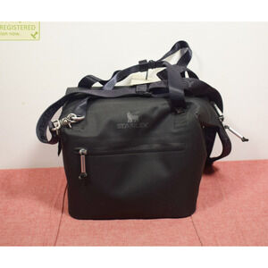 Stanley 10 Cans/7.4qt All Day Julienne Mini Bag Cooler Black (Scuffs)